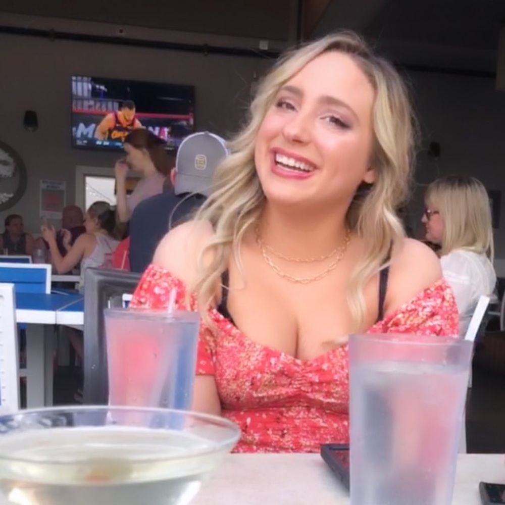 Adorable floral crop top, only worn once.